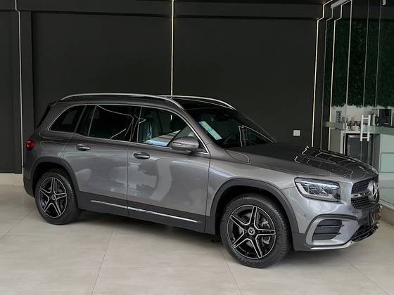MERCEDES-BENZ GLB 220 2.0 MHEV AMG LINE 4MATIC 8G-DCT MERCEDES-BENZ GLB 220 2.0 MHEV AMG LINE 4MATIC 8G-DCT